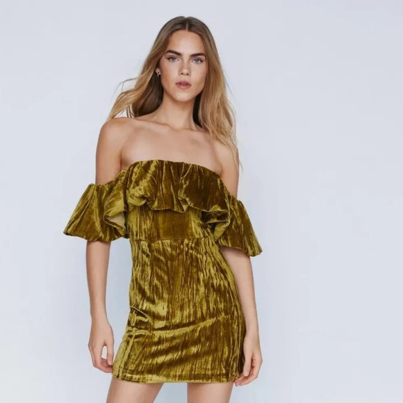 NWT Structured Velvet Frill Bardot Mini Dress Large - Picture 1 of 5